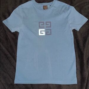 GIVENCHY
Boys Blue 4G Logo T-Shirt